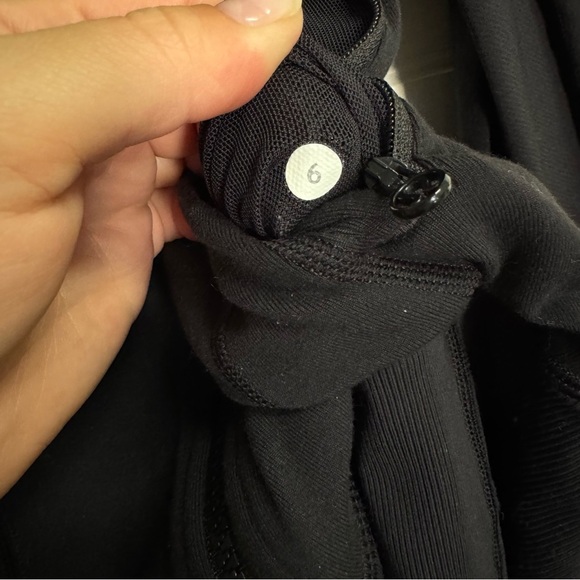 Lululemon Athletica Daily Practice Dress Top Jacket Womens 6 Black Hoodie - Picture 8 of 10